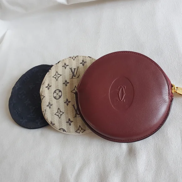 Cartier leather round coin case holder - Picture 4 of 9